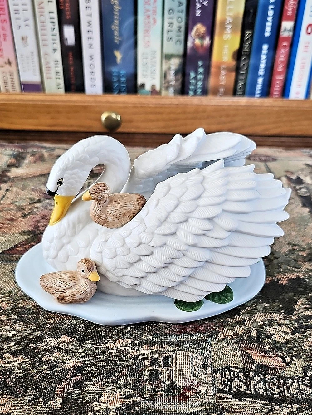 HOMCO Swan Family Figurine Decor White Blue